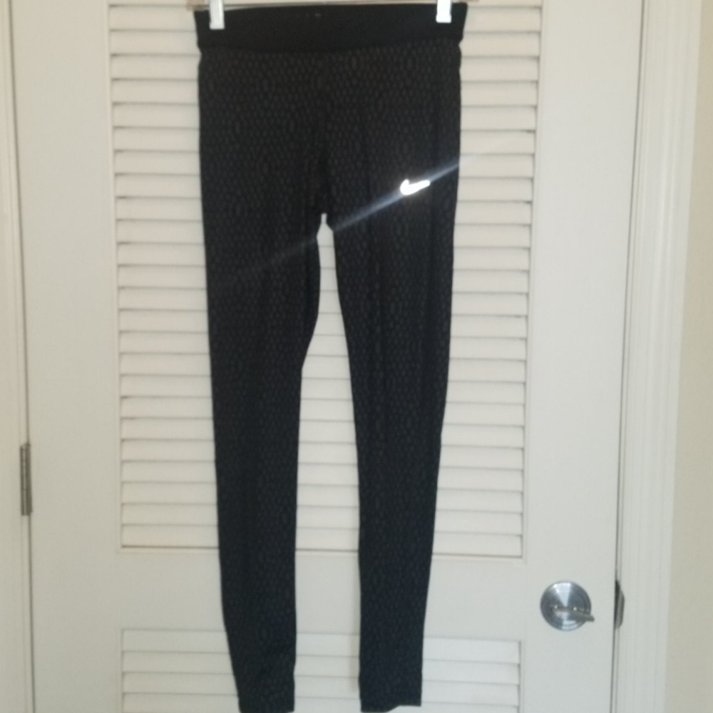 Nike dri fit leggings